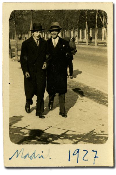 José de Almada Negreiros e outro, em Madrid [1927]